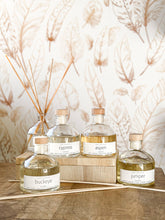 Load image into Gallery viewer, yam collective - Buckeye - Leather + Moonflower Reed Diffuser
