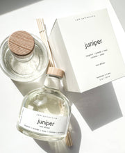 Load image into Gallery viewer, yam collective - Juniper - Moss + Coriander Reed Diffuser