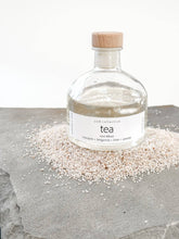 Load image into Gallery viewer, yam collective - Reed Diffuser- TEA mandarin, bergamot, linen