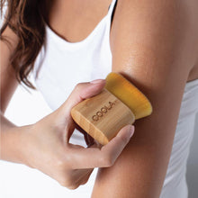 Load image into Gallery viewer, COOLA - COOLA Organic Sunless Tan Kabuki Body Brush