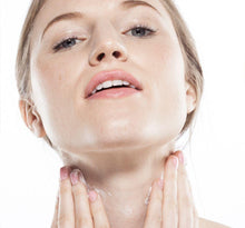 Load image into Gallery viewer, Serene Moon Dip Body Mousse