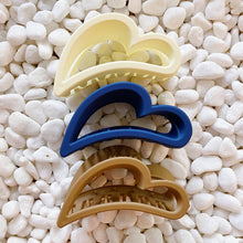 Load image into Gallery viewer, Ellison+Young - Behalf Of Your Heart Hair Claw Set: Black
