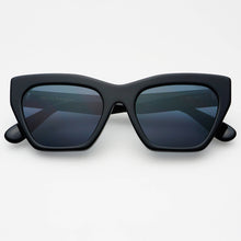 Load image into Gallery viewer, FREYRS Eyewear - Gia Acetate Cat Eye Sunglasses : Black
