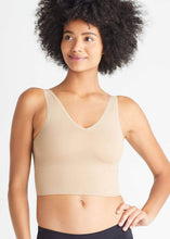Load image into Gallery viewer, Yummie - Claudia Comfortably Curved Longline Bra Top - Seamless: S/M / Black
