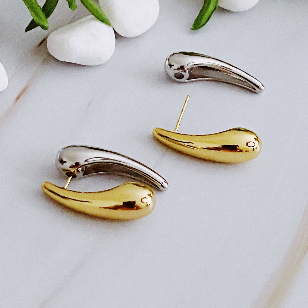 Ellison+Young - Front And Back Sleek Earrings