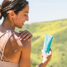 Load image into Gallery viewer, COOLA - COOLA Classic Body Organic Sunscreen Lotion SPF 30 - Tropical Coconut
